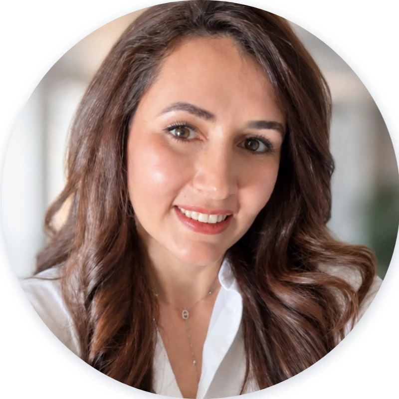 Portrait de Wahida Mekibes, UX/UI Designer